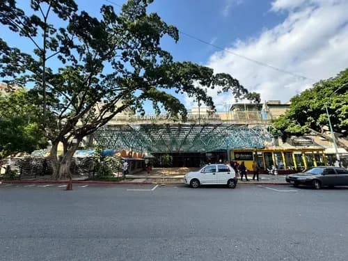 Local Comercial De ~184,85 M2 - Centro Comercial La Villa, Montalbán, Caracas