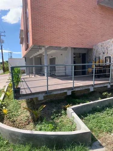 Local Comercial En Alquiler San Diego Con Muy Buena Ubicacion En El Pueblo, Ideal Para Restaurante, Bodegón, Pastelería, Gimnasio..otros (mer)