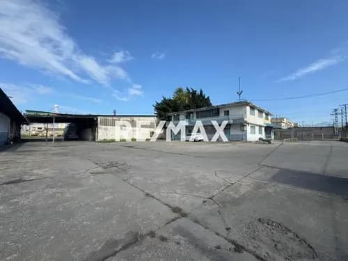 Complejo Con Edificaciones Industriales Zona Industrial Cagua