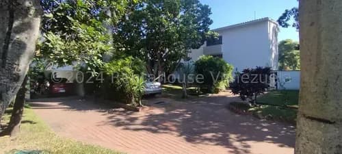 Casa En Venta En La Floresta Chacao Caracas 1200 Metros De Terreno Angela Tochon