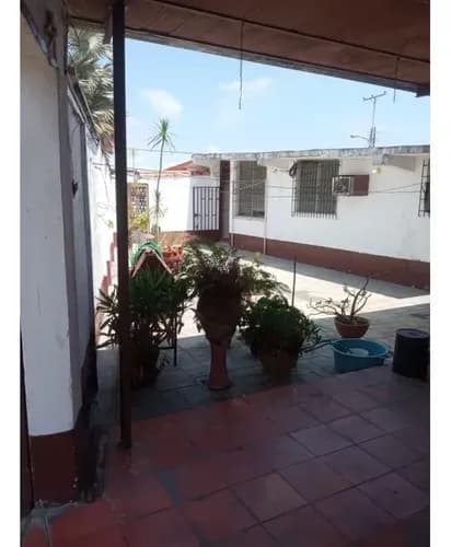 Casa En La Urb. Fundación Mendoza Ve24-062fm-kpiñ-mfig
