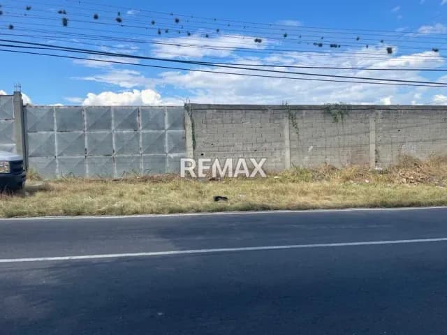 En venta Terreno Vía Principal LA FLORESTA Gran Oportunidad