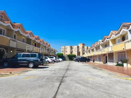 Venta Townhouse En Av Milagro Norte ..mls 26-11386 ,,kb