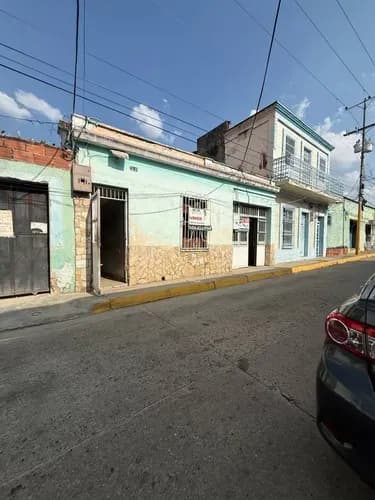 En Venta Propiedad Con Potencial Comercial Ideal Para Edificar/ Reconstruir -ubicado En La Calle Farriar, A Escasos Metros De La Av. Cedeño, Zonificación Estratégica (solo Cliente)