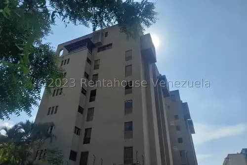 Apartamento En Venta Urb. Santa Eduvigis, Caracas 26-20696