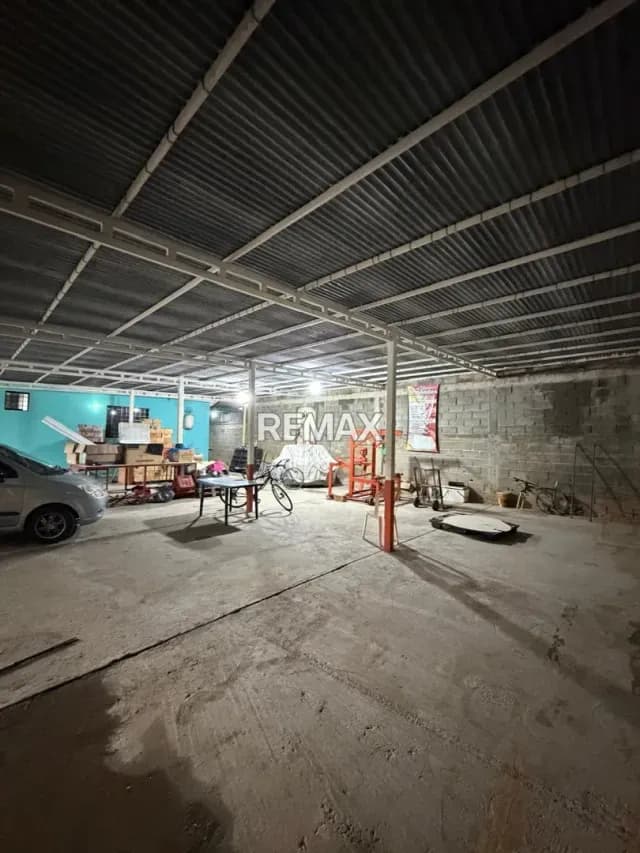En venta galpon multiuso Urb. Campo Alegre