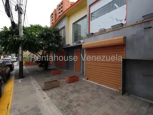 En Venta Casa Centro Comercial Representa Una Inversión Estratégica Ubicado En Urbanizacion Santa Elena Este De Barquisimeto Lara Rc
