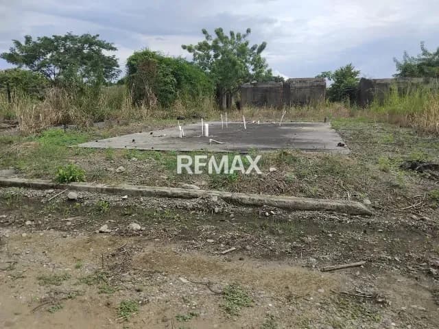 En Venta Terreno con Losa ubicado en Guanare, Urb. Villa del Sur, N° 42, Guanare, Portuguesa, Venezuela