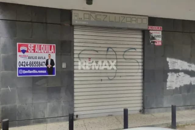 Alquiler de Oficina en la Av 3Y entre Calles 75 y 76 al lado de la Policlínica Amado Maracaibo Zulia
