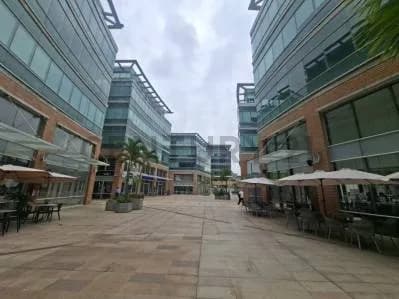 En alquiler local de 23m² en PB de Ciudad Center, Boleita Norte, Caracas