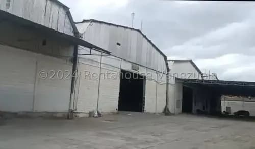 En Venta, Mega Galpón Industrial De 7.400mts2 | Seguridad 24/7 | Ubicación Estratégica, Zona Industrial Iii Barquisimeto. Monica Carrasquel Asesor Inmobiliario