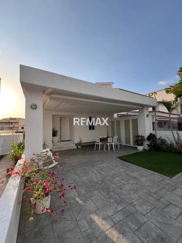Hermosa casa en alquiler el casa bote b con una espectacular terraza