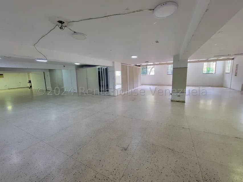 Comercial (Local Comercial) en Venta en Los Rosales, Distrito Metropolitano