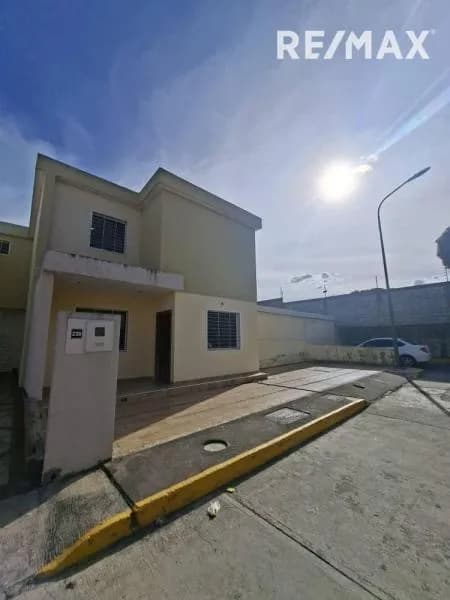En Cabudare, Villa Trpiche II. Casa para remodelar a tu gusto