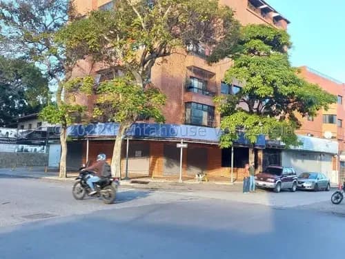 Local En Venta Los Chaguaramos Ee23-23183