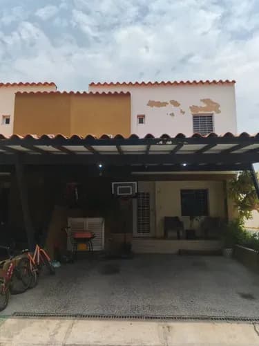 En Venta Townhouse De 110 M2 Urbanización Villas De San Rafael En El Pueblo De San Diego Carabobo Vende Maritza López