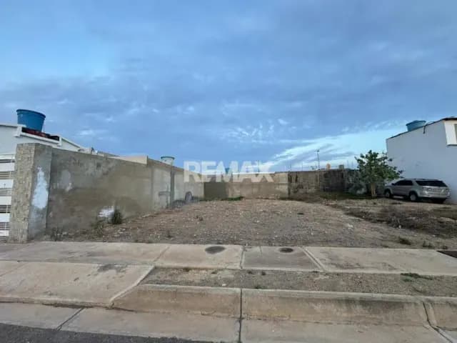 terreno en venta Urb Virtudes II