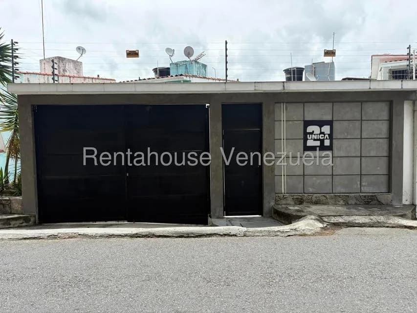 Casa (Multipes Niveles) en Venta en Lomas de La Trinidad, Distrito Metropolitano