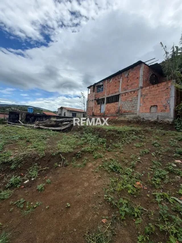Terreno. Venta. Tariba