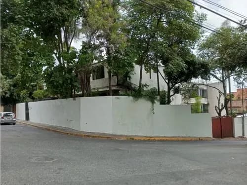 Se Vende Casa 620m² 10h/6b En Los Palos Grandes