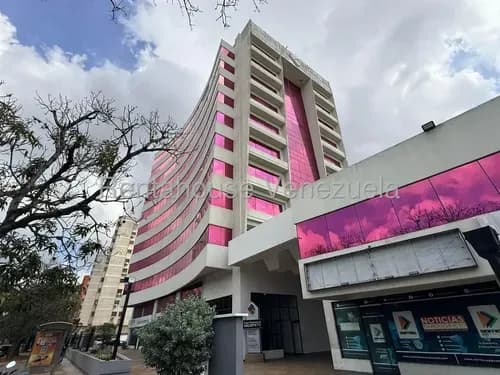 Héctor Malavé Vende Espectacular Oficina En Centro Empresarial Al Este De Barquisimeto, Cód, 26-9645