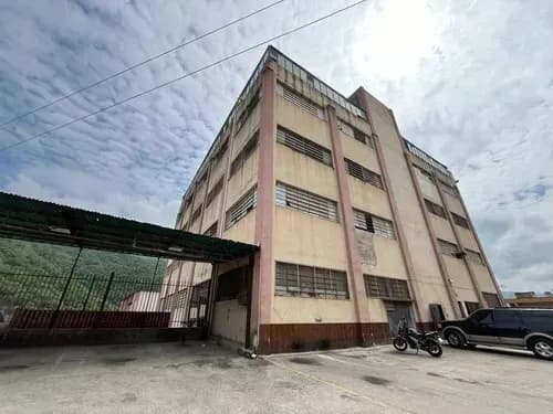 Venta De Piso Industrial En Ruiz Pineda 157600mes Piso 3, 719m2/2b