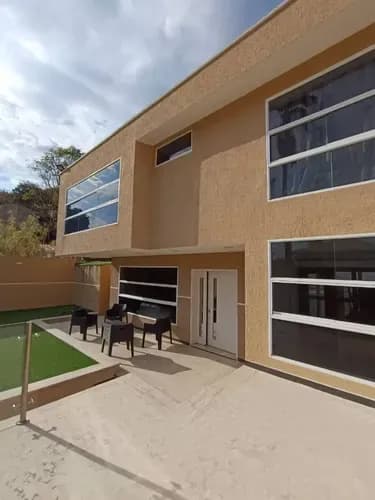 Fernando & Yosmar Venden Propiedad Ubicada Urbanización La Viña Totalmente Remodelada