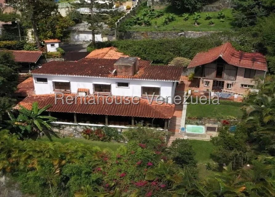 Casa (Multipes Niveles) en Venta en Loma Larga, Distrito Metropolitano