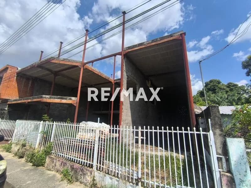 En Venta Construccion en Obra Gris ubicada en Guanare, Sector Fe y Alegria, Guanare; Portuguesa, Venezuela