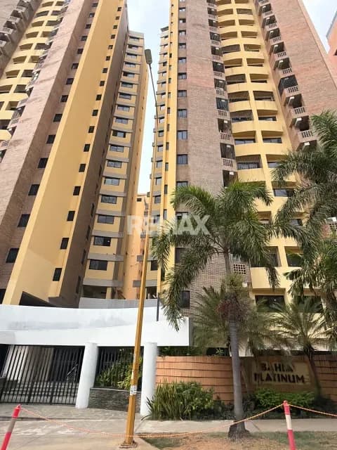 Urb Trigaleña Alta Apartamento en Venta Res Bahia Platinum Oportunidad