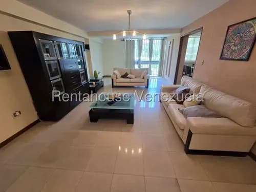 Hermoso Apartamento De 140 M2 En Venta, Remodelado Con Exquisito Gusto Y Acabados De Lujo, Destaca Por Su Amplitud Y Una Ubicación Privilegiada De Fácil Acceso