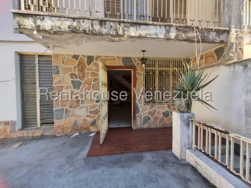 Casa (Multipes Niveles) en Venta en El Marques, Distrito Metropolitano