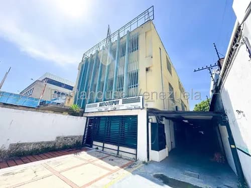 Edificio En Venta En La Urbina Caracas