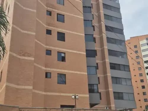 Annic Coronado Vende Apartamento Res. Luxor Urb. Las Chimeneas Cód. 28910