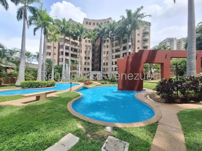 Apartamento (Duplex) en Alquiler en Santa Eduvigis, Distrito Metropolitano