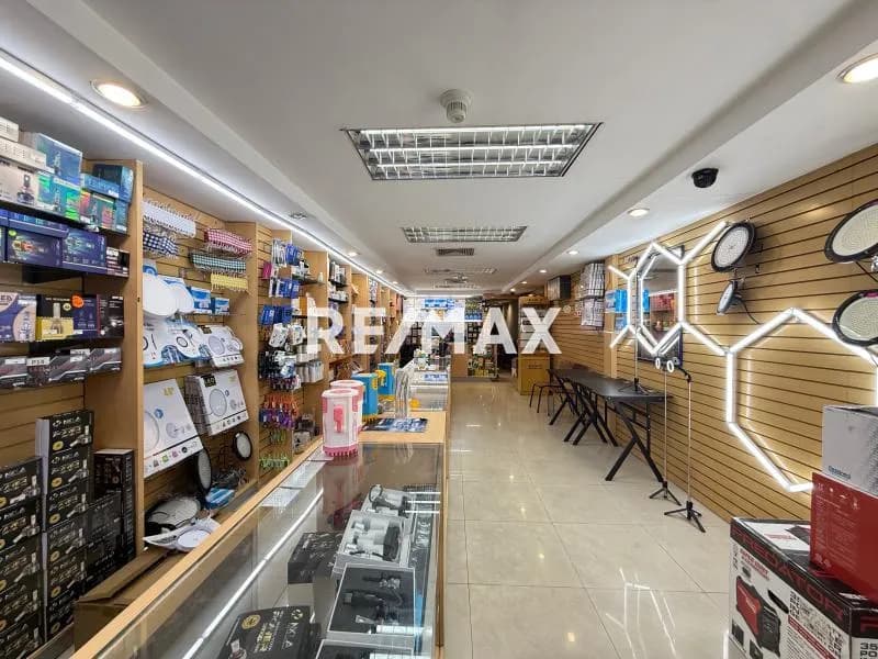 Venta de fondo de comercio en Sabana Grande, 210M2