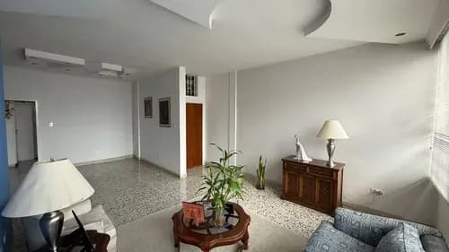 En Venta: Exclusiva Propiedad Tipo Aparto-quinta De Diseño Moderno En Calle Cerrada Urbanización El Trigal Sur Lr-rm