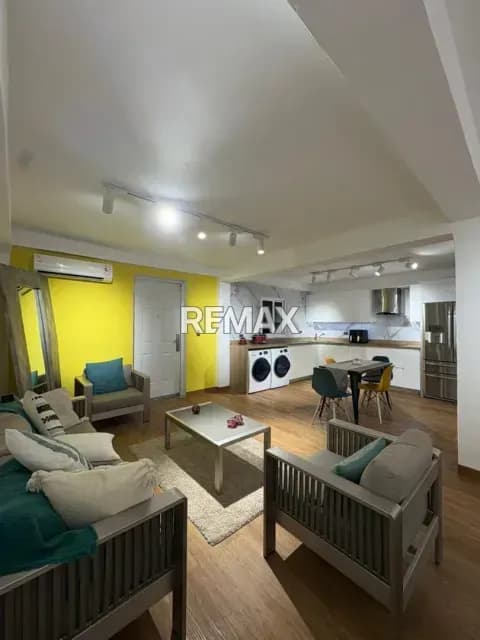 TOWN HOUSE en Venta Amoblado y Equipado
