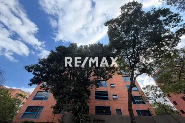 Alquiler de Apartamento en Campo Alegre.