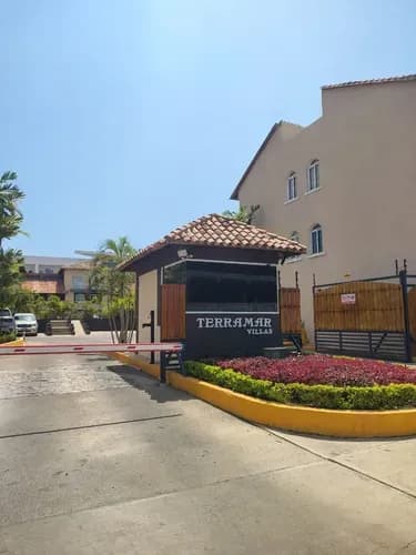 Alquiler Vacacional En Lecheria Con Salida A La Playa