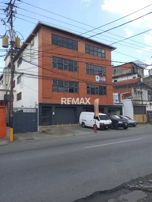 ALQUILER DE LOCAL INDUSTRIAL EN FILAS DE MARICHE