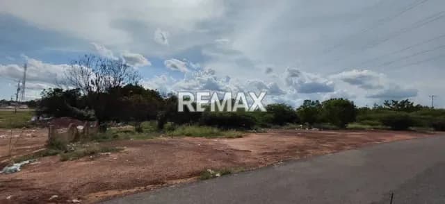 Terreno Via el aeropuerto