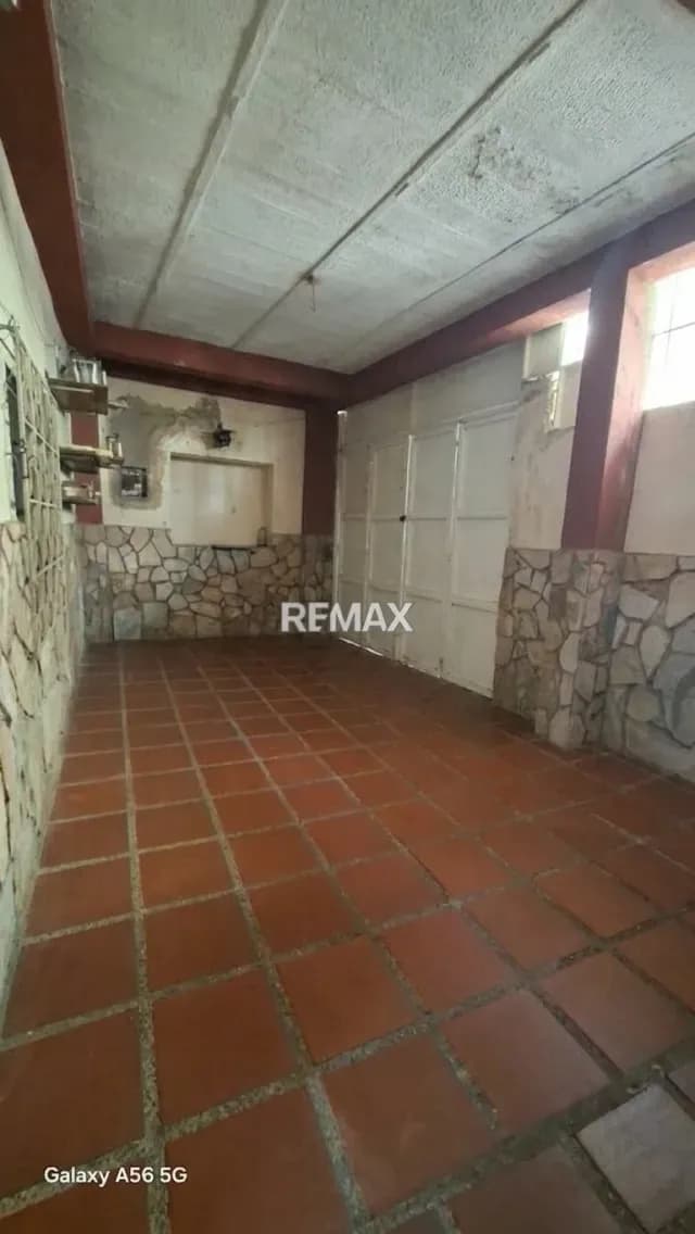 CASA EN VENTA | PETARE NORTE 1 (EJE LA URBINA)