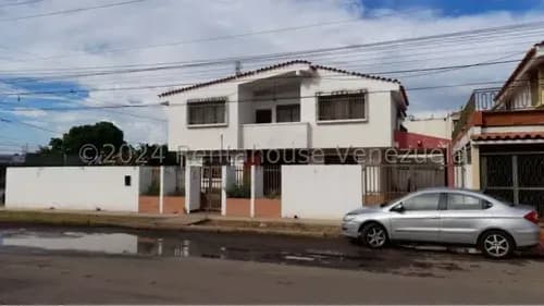 Casa En Venta En Sector Canaima Mls #25-1820 Yh