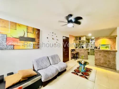 Apartamento En Venta Residencias La Placera Maracay Db 26-10137