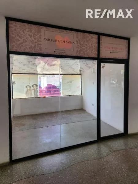 Se alquila Local comercial SOUTH CENTER SIERRA MAESTRA