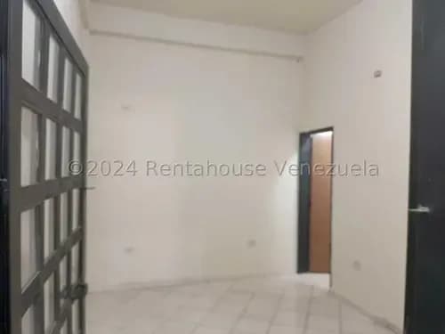 Inmuebles Milagros Nazareth Local En Alquiler En Barquisimeto Lara Zona Centro. Codigo Del Inmueble 25-1909 Economica Comercial Economico