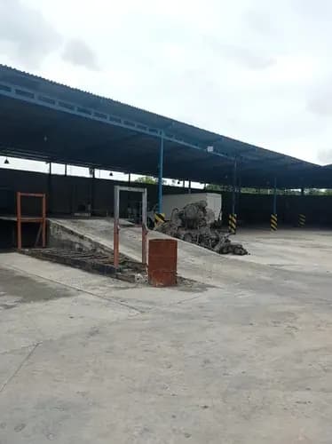 En Alquiler Galpón En El Centro Vv20