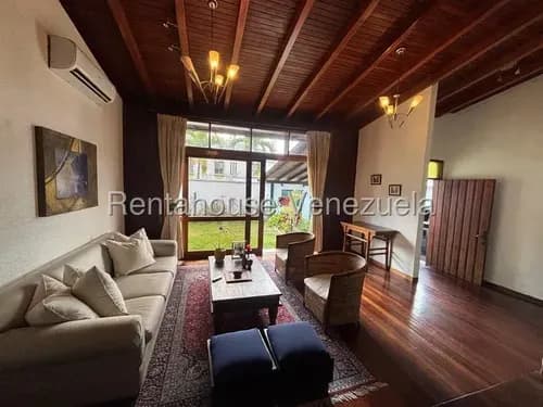 En Venta Exclusiva Casa La Boyera #26-17410