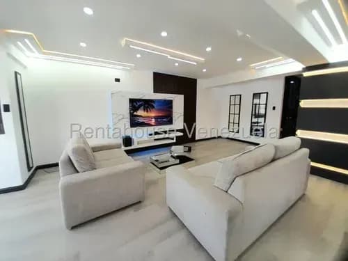 Venta De Apartamento En Caracas Ubicado En Valle Bajo #26-21134